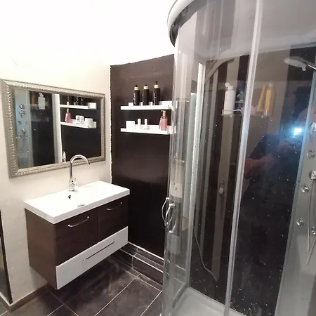 Nr 4 Kleines Ferien Im Zentrum Lesertraum Fuer Pure Einsamkeit בית אירוח