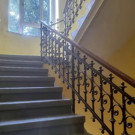 Nr 4 Kleines Ferien Im Zentrum Lesertraum Fuer Pure Einsamkeit אנברג - בוכהולץ